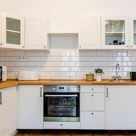 Cozy 2 Bedroom Apartment In Terez Boulevard. بودابست المظهر الخارجي الصورة