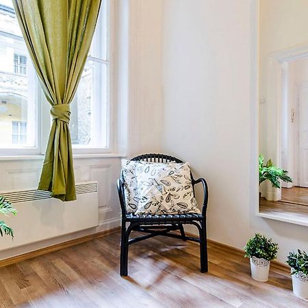 Cozy 2 Bedroom Apartment In Terez Boulevard. بودابست المظهر الخارجي الصورة